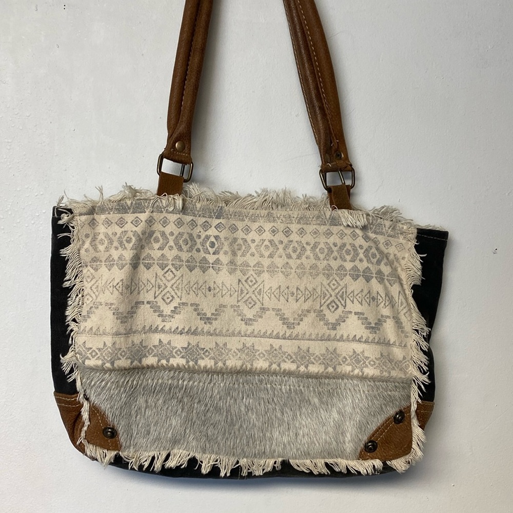 Myra bag